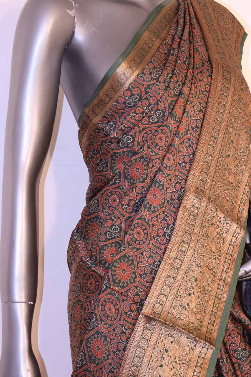 Exquisite Printed Crepe Silk Saree